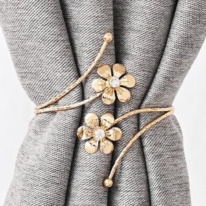 NWTS 2 GOLD DAISY CURTAIN TIEBACKS